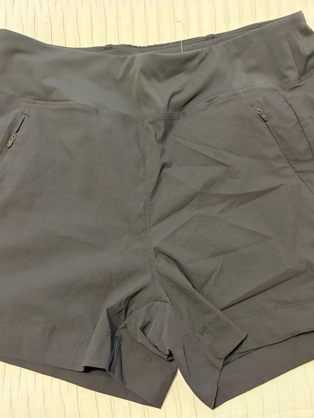 Lulu Dupe women’s Performance Shorts - Charcoal